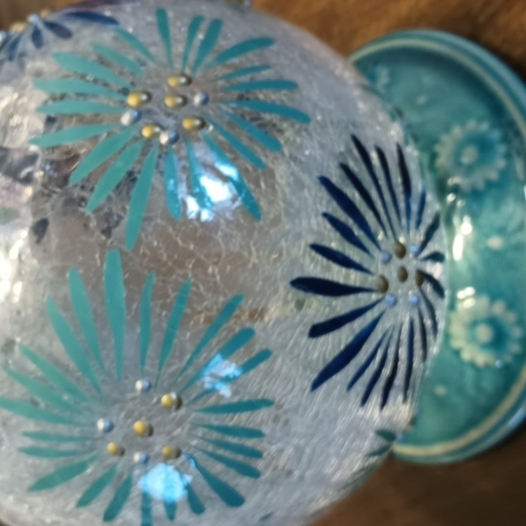 Crackled glass globe with ceramic stand - Picture 5 of 8